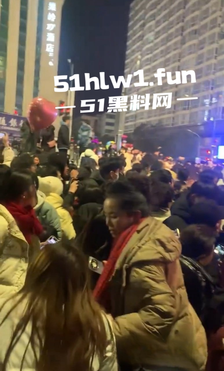 消防人员到场