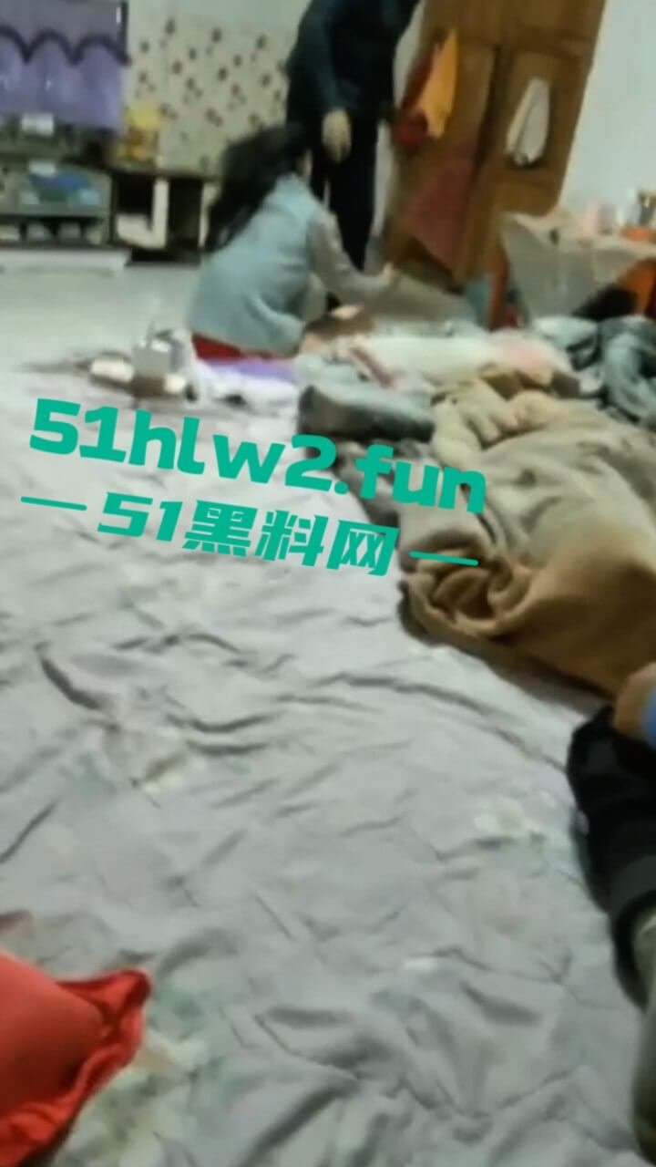 女子被殴打现场图5