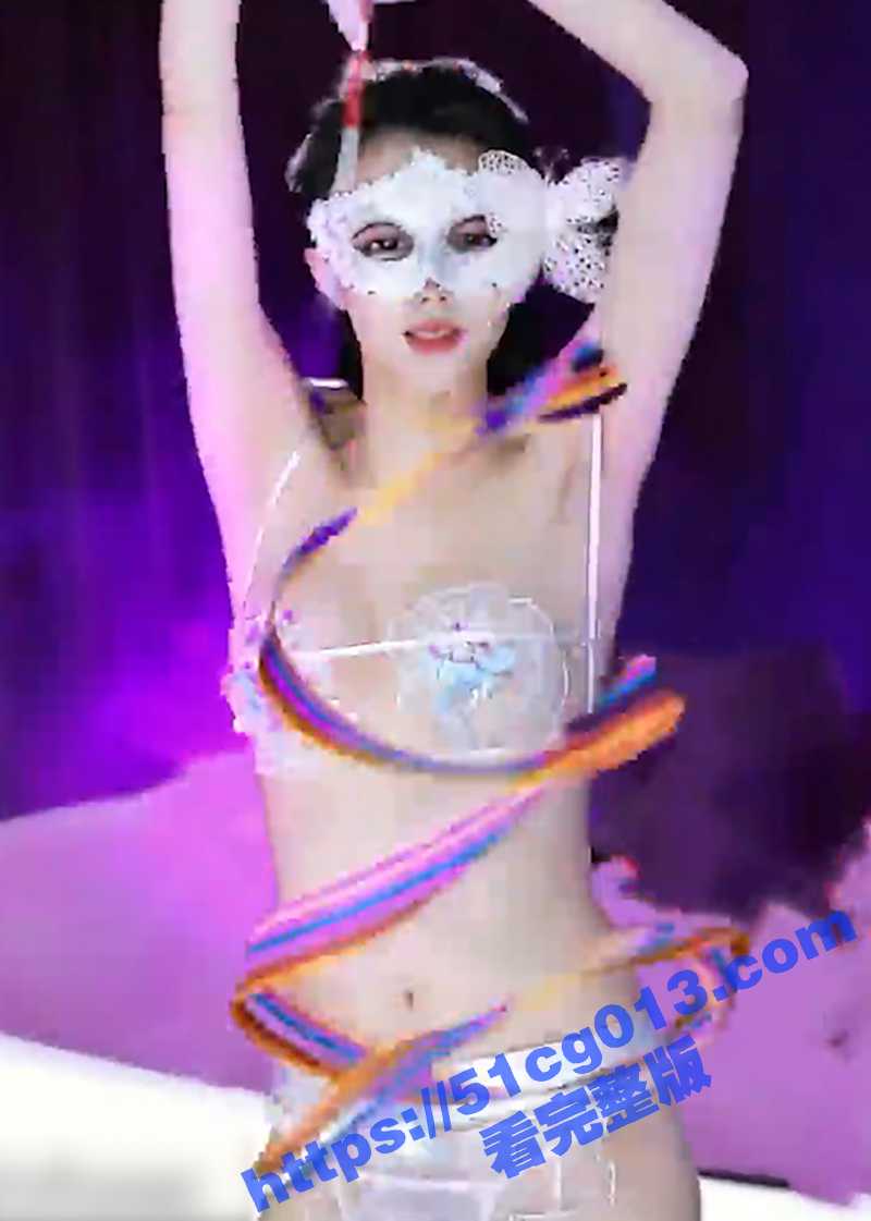【家庭摄像头破解】高颜值风度飘飘的女友_柔顺大长直黑发_女上位叫骚_床沿边抱着双腿艹内射_娇喘声可骚啦！.00_01_14_13 拷贝.Still011.jpg