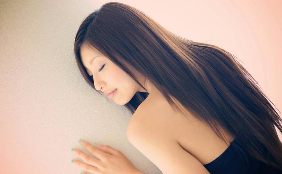 郑州一熟妇欲火难耐主动约炮！前凸后翘黑丝包臀，被后入猛操连连高潮，完美身材让你血脉偾张