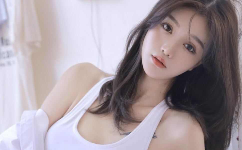 校园女神杜菲菲惊爆私密外流！颜射口爆无套猛操狂浪反差让人直呼受不了！