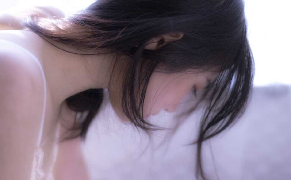 出轨撞破后果惨烈：广东汕尾男小三被原配驾车追逐暴打，现场惊险
