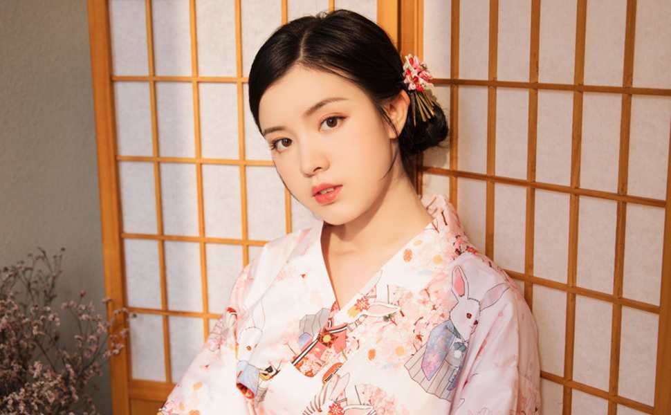 黄河天上来表演引爆圈内热议！鵺神莲绳缚新作悬念迭起，模特悬浮高潮引发两极评价